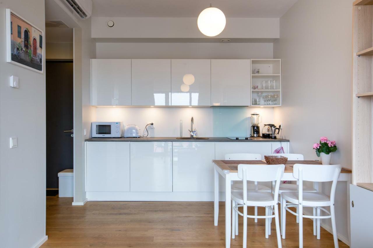 Katarina Apartments Parnu Bagian luar foto
